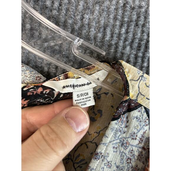 American Eagle Womens Blouse Size Small Patchwork Floral Bohemian Multi Color - Picture 7 of 10